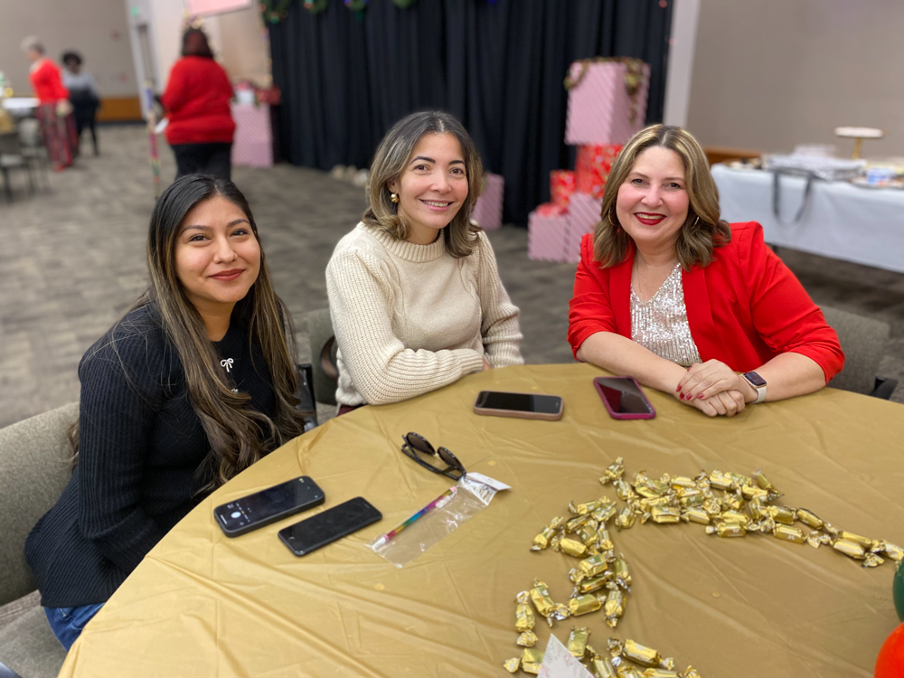 KID_StaffHolidayParty_DEC2025-08 Staff Holiday Party — DEC 2025